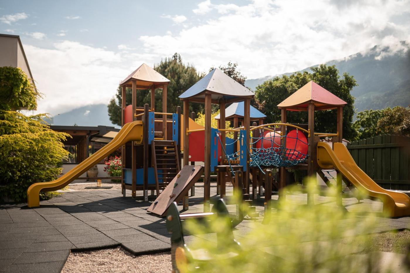 Sonnen Resort Натурно Экстерьер фото